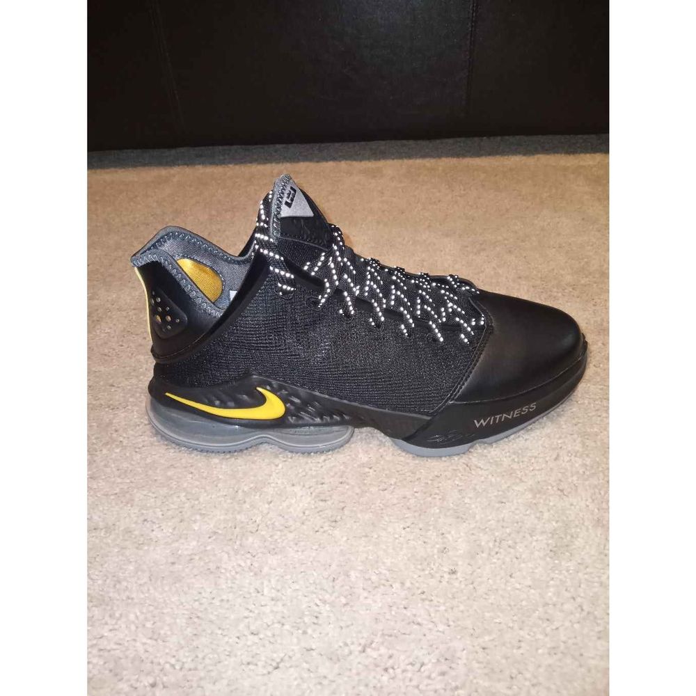 Nike LeBron 19 Low "Witness" Black University Gold Men's size 9 DH1270-002 NWOB